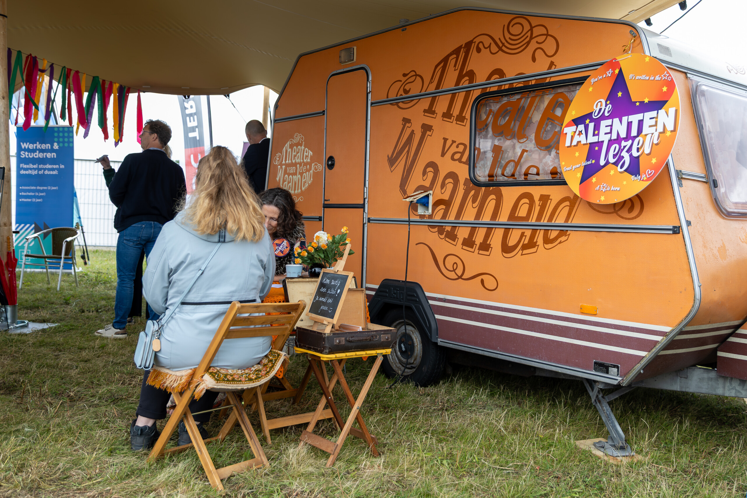  Mederwerkers in het zonnetje