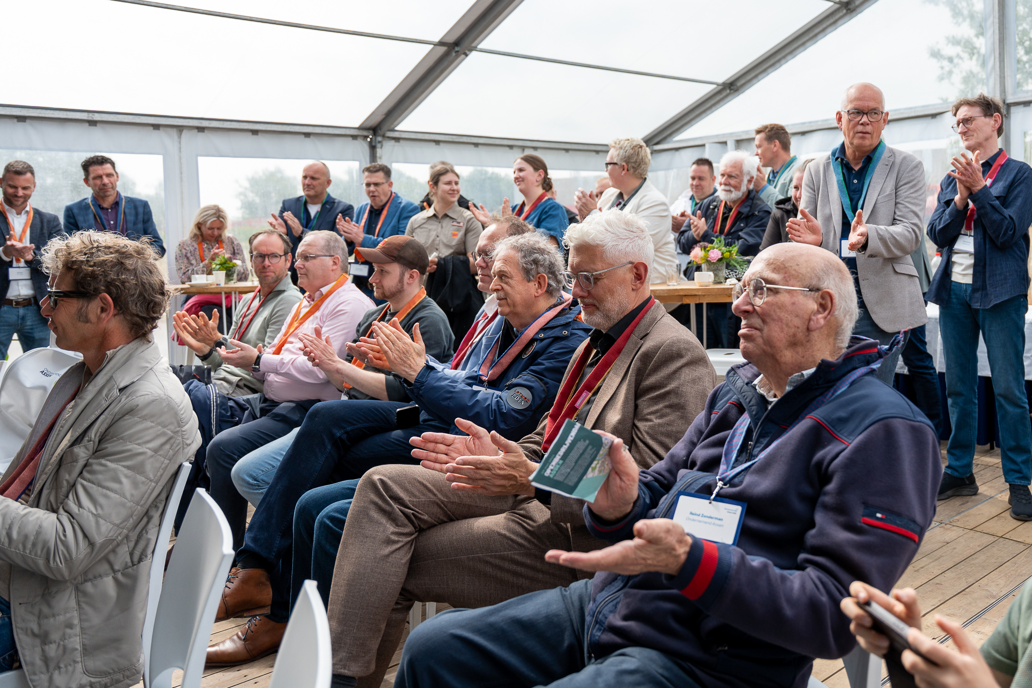  Mederwerkers in het zonnetje